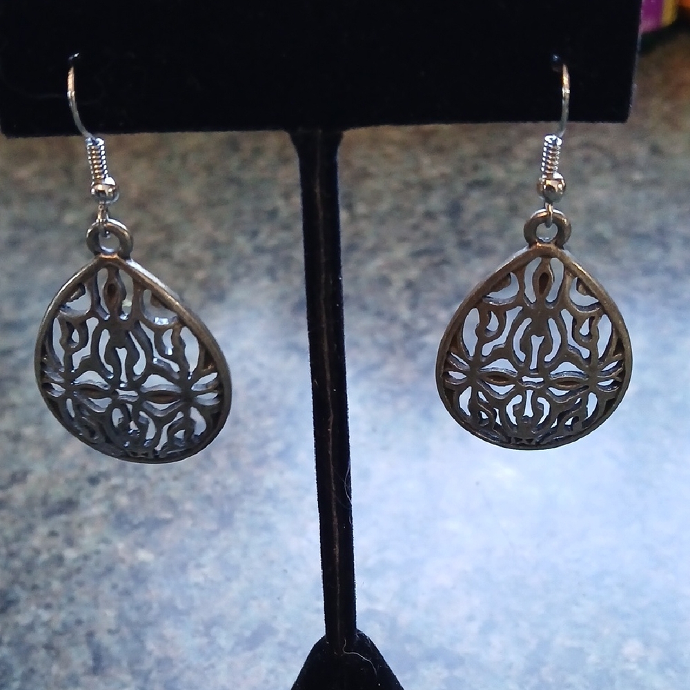 Intricate Silver Filigree Earrings